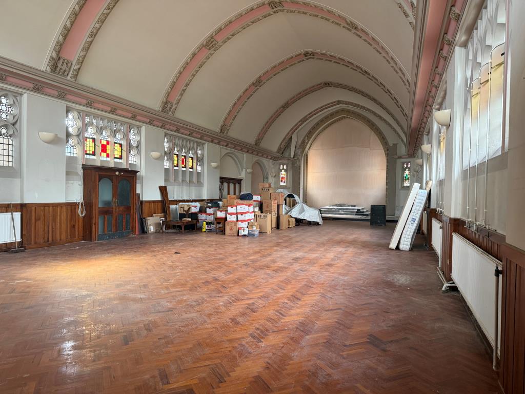 Lot: 64 - GROUND RENT INVESTMENT PLUS VACANT FIRST FLOOR FORMER CHAPEL WITH POTENTIAL - View of church hall from South
